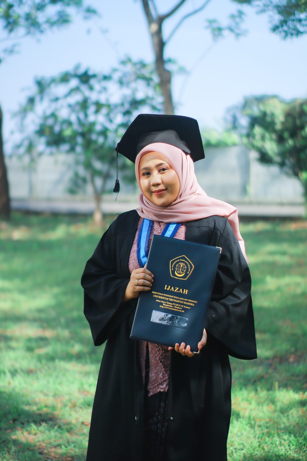 Checklist H-7 foto wisuda yang sering kelewat